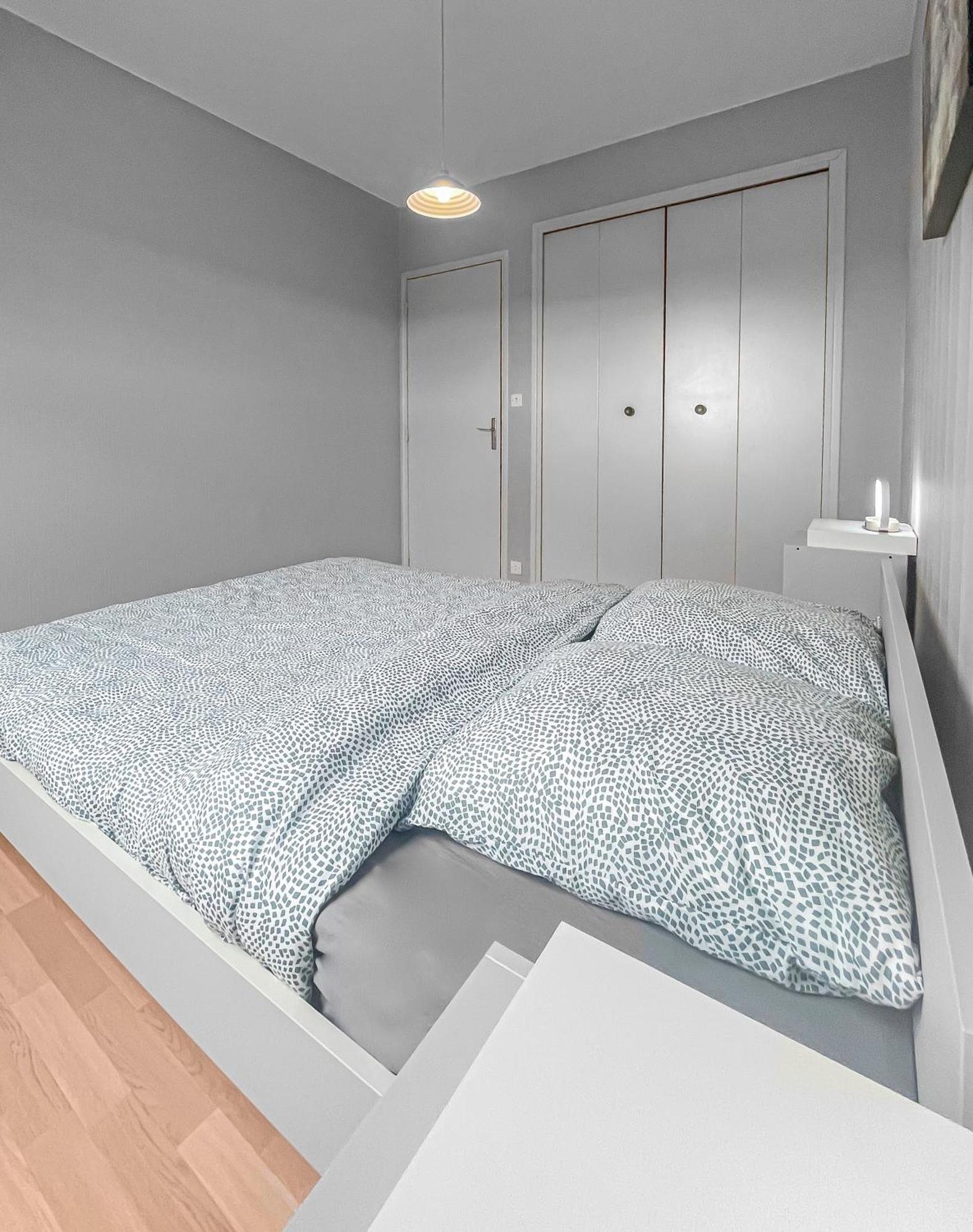 Pied-A-Terre A Montlucon Apartment Екстериор снимка